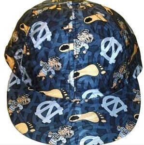 North Carolina Tar Heels Vintage 90s Original Mens Snapback hat Silk Material